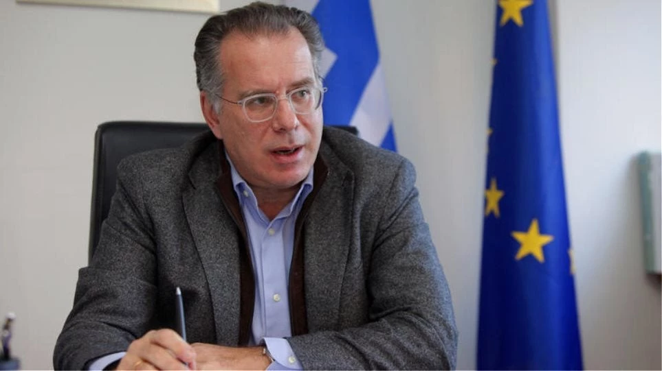 Κουμουτσάκος: Η πρόσκληση στην ΠΓΔΜ για ένταξη στο ΝΑΤΟ δεν γυρίζει πίσω